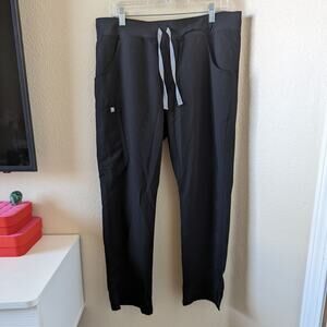 FIGS Kade High Waisted Cargo Scrub Pants in Black size L Large Petite